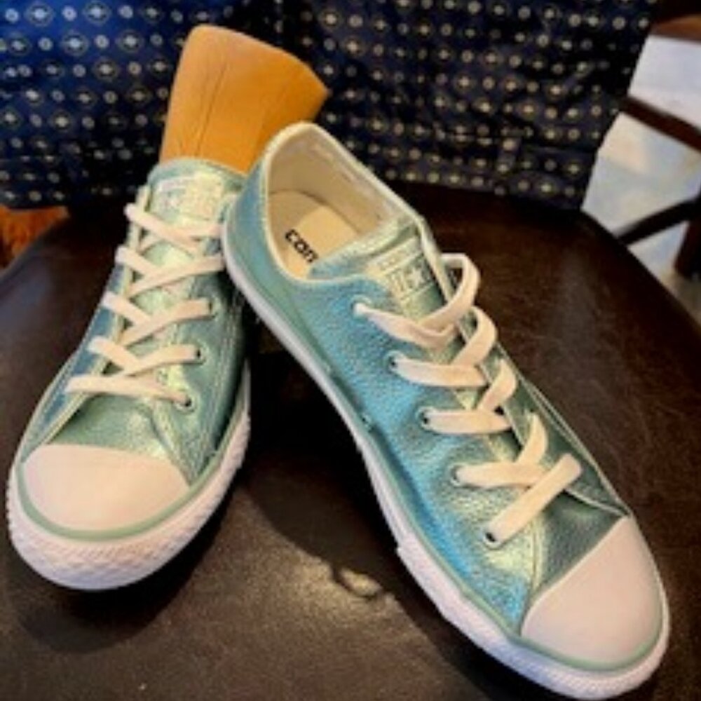 Metallic Green Leather Youth Converse All-Star Low-Top SZ. 3